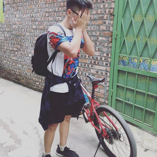 Phan Quang Tú đạp xe suốt 7 tiếng đồng hồ để nhập học