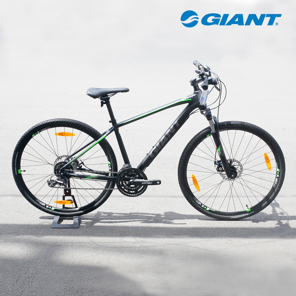 Roam 3 Disc dòng xe đạp lai kiểu dáng cứng cáp
