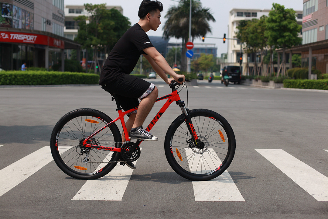 ATX 1 với tông màu cá tính, các bạn trẻ yêu thích không kém những tín đồ xe đạp địa hình