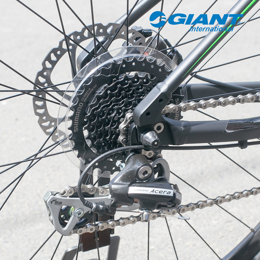 Cùi đề sau Shimano Acera 3x8 tốc độ, phù hợp di chuyển nhiều dạng địa hình khác nhau