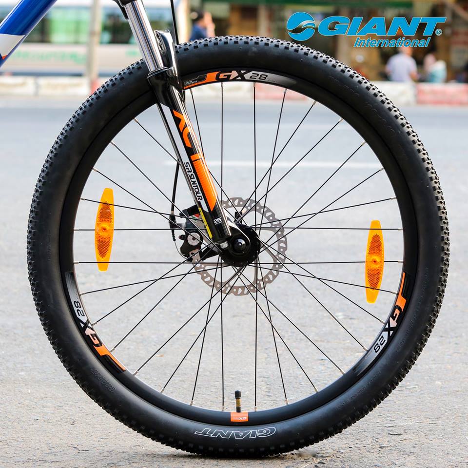 Hệ thống bánh 27.5x2.1 inch di chuyển linh hoạt trên mọi nẻo đường