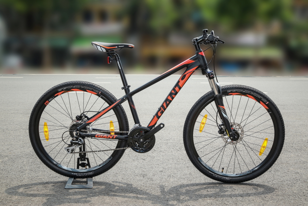 Xe giẫm thể thao GIANT ATX 700 2020 Trắng  Website phân phối xe đạp điện thể thao SỐ 1