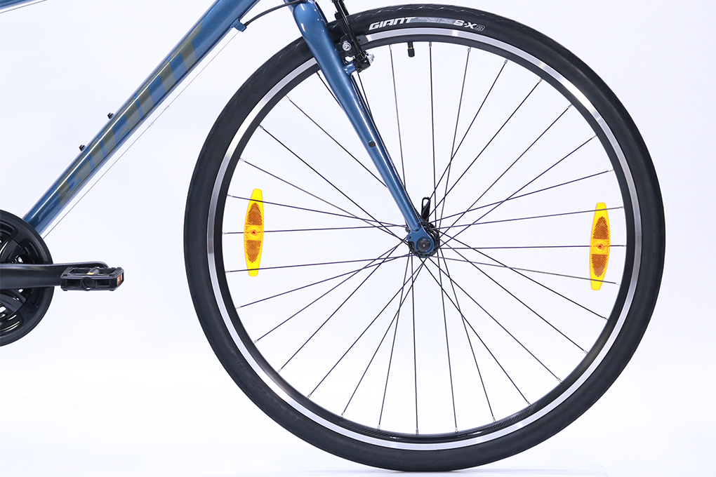 Xe đạp nữ Escape 3 sử dụng hệ thống bánh 700x38c