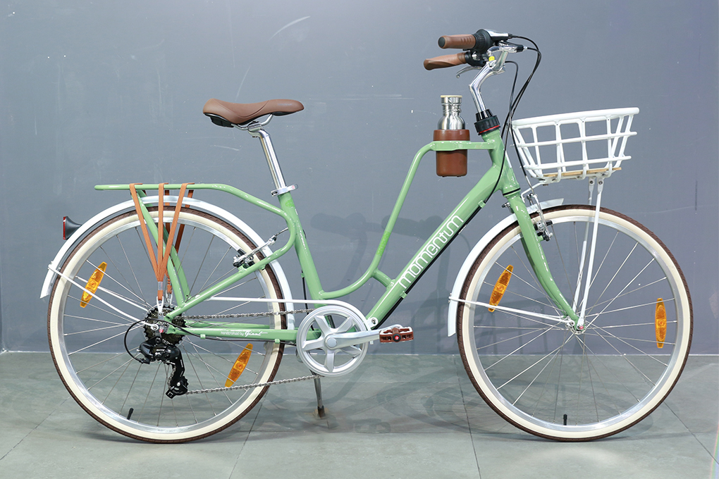 Xe đạp đường phố Momentum iNeed Latte có kích thước bánh xe phù hợp với các bạn nữ