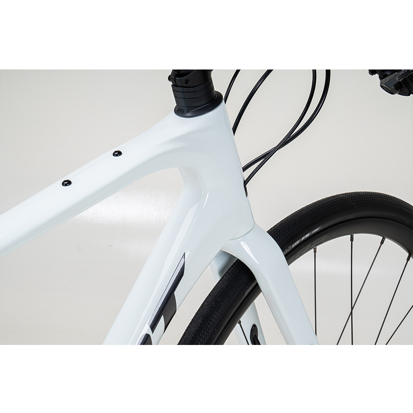 2026_FastroadADVAR1A_White_15