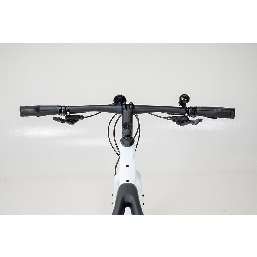 2026_FastroadADVAR1A_White_25