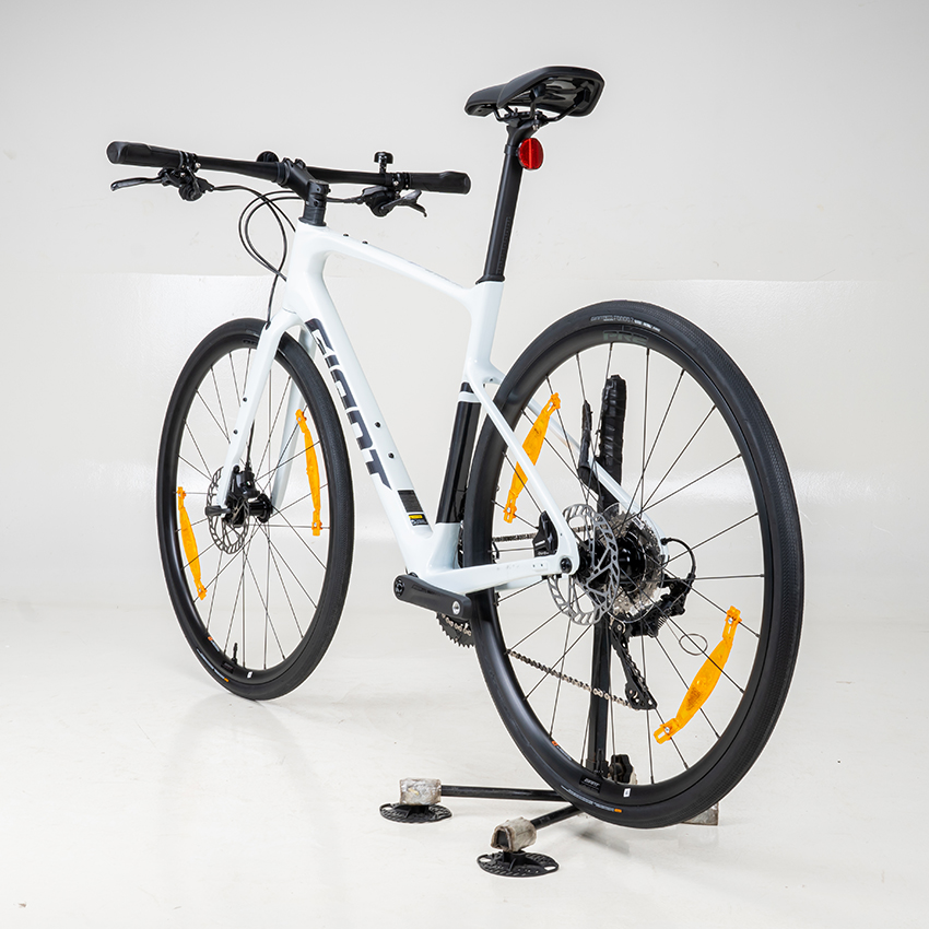 2026_FastroadADVAR1A_White_27