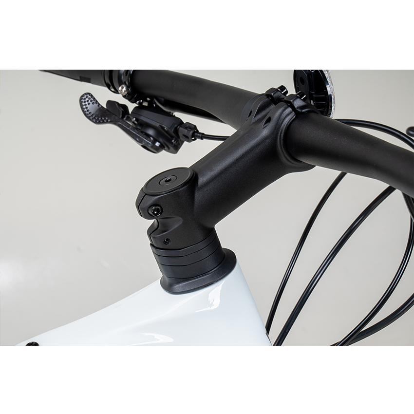 2026_FastroadADVAR1A_White_7